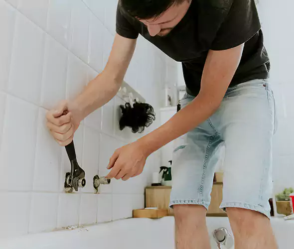 Affordable Bathtub Faucet Replacement in Massapequa: Choose Experienced Local Technicians