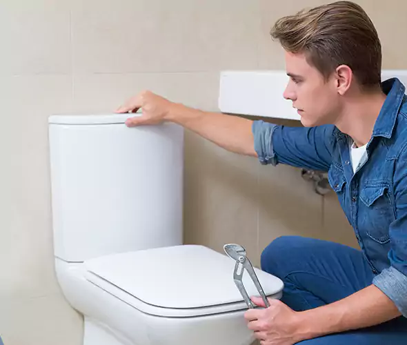 Expert Plumber for Toilet Replacement in Massapequa, NY: Schedule Affordable Toilet Replacement Services with Us
