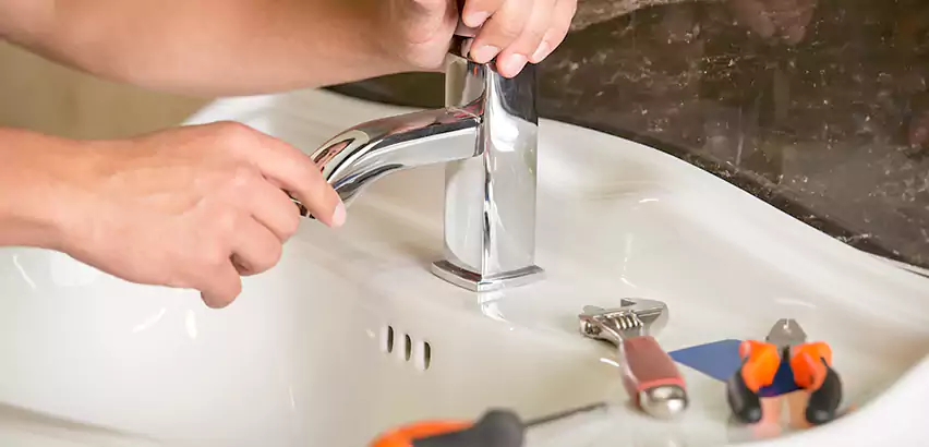 Bathtub Faucet Replacement in Massapequa
